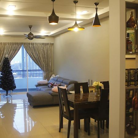 Апартаменты H2H - Reunion House @ Majestic Ipoh 家好月圆 Экстерьер фото